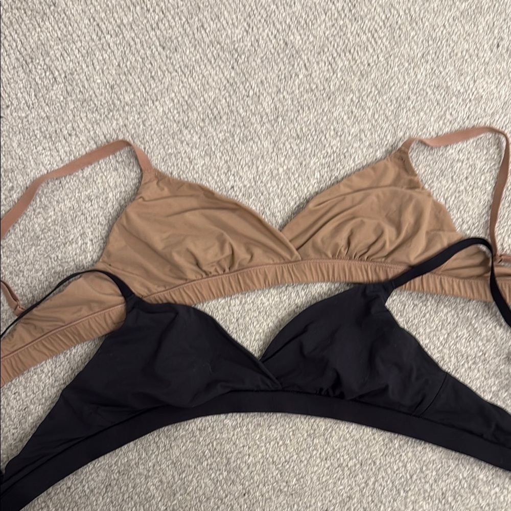 SKIMS Black and Tan Bra Set Intimates